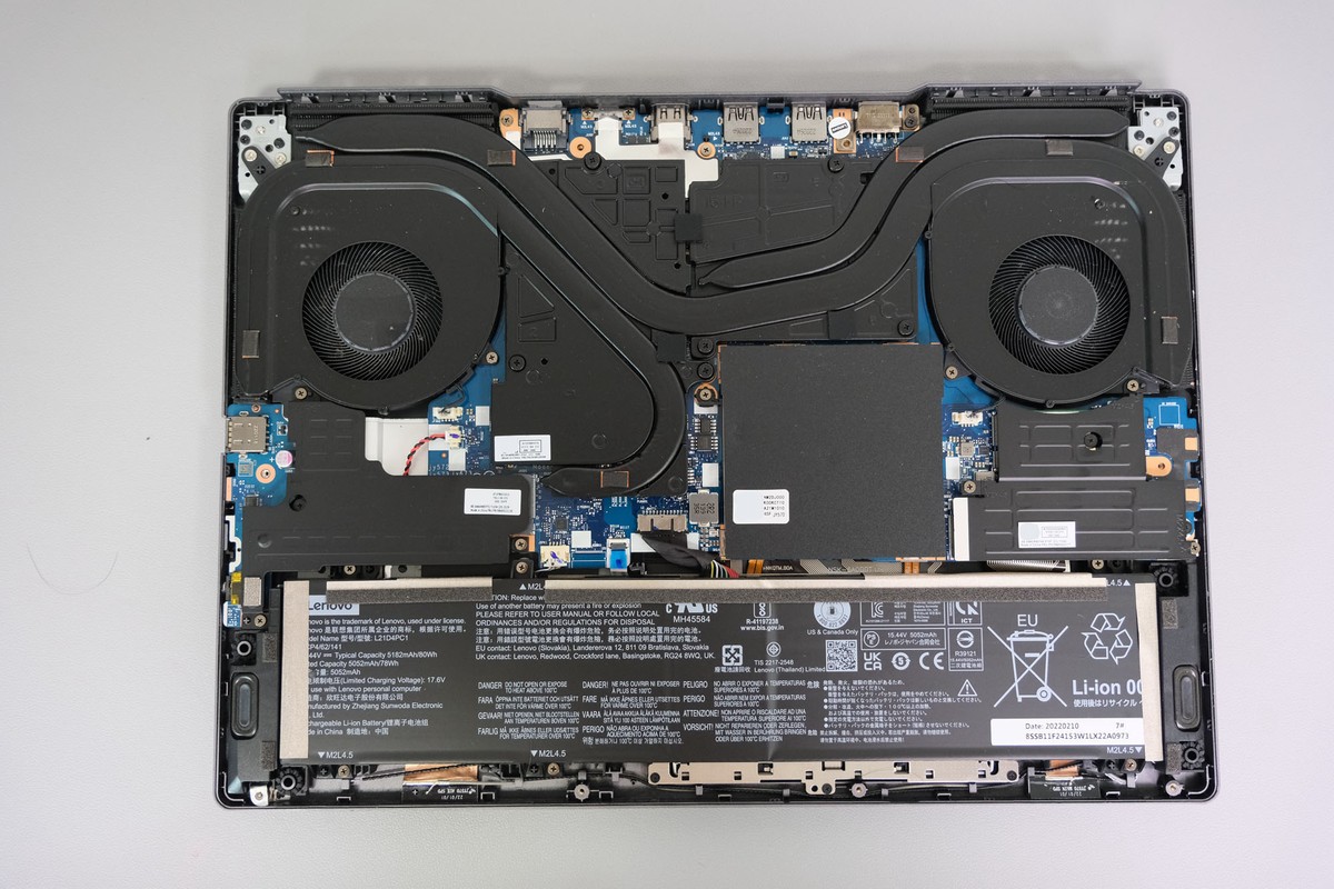 固态硬盘拆解前后对比,固态硬盘拆机评测