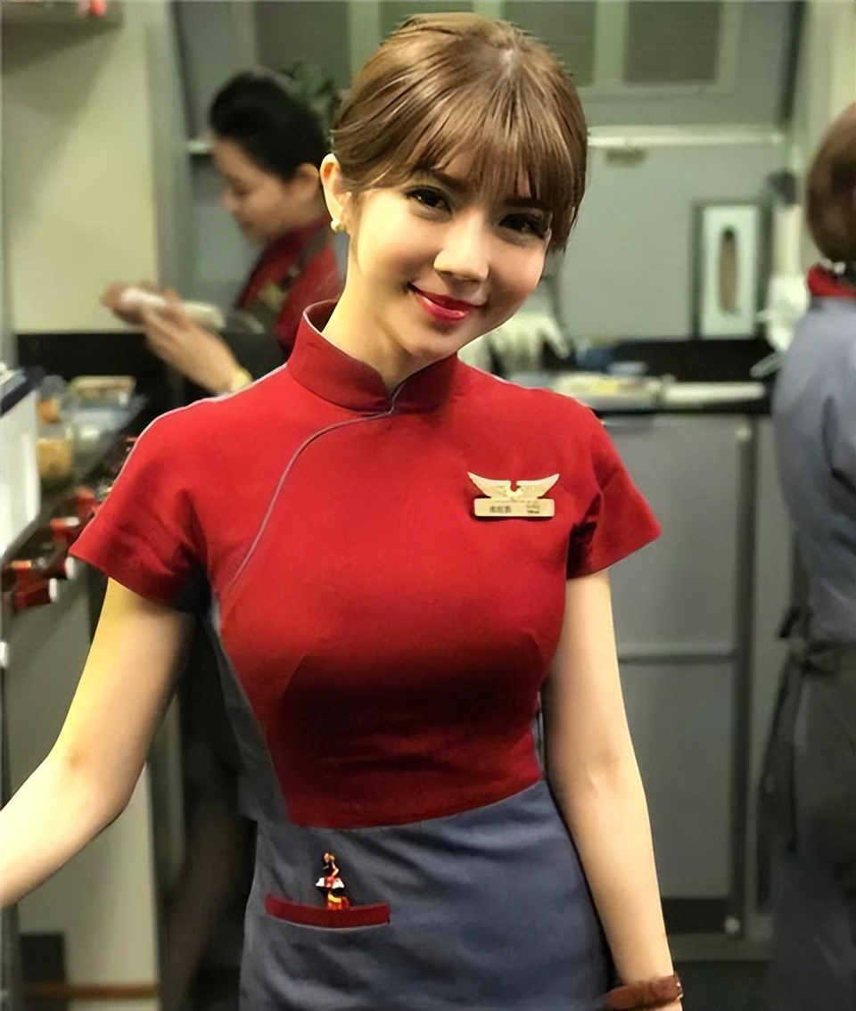 穷小子能追到空姐吗,追了五年才追到的空姐