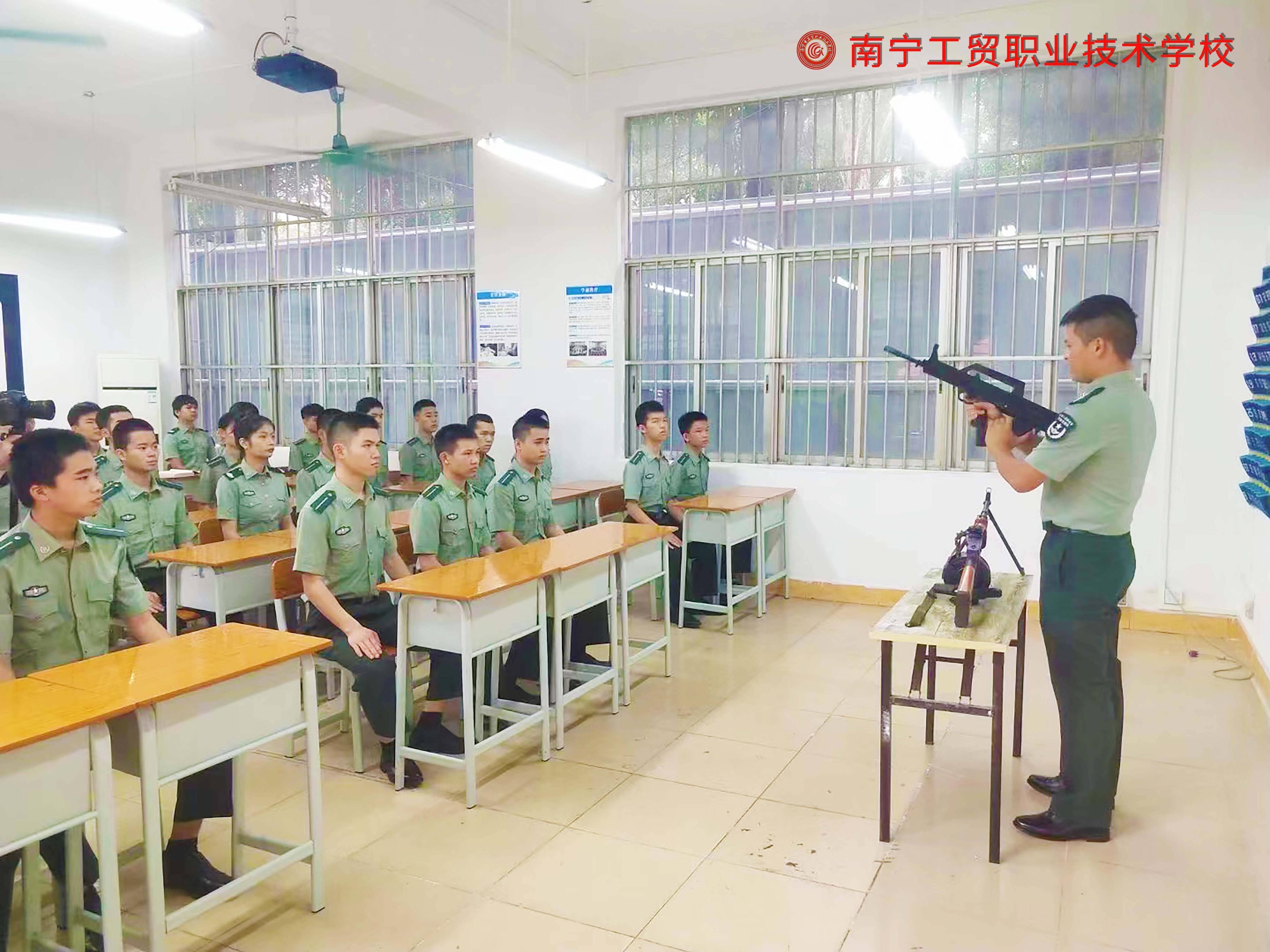 广西职高中专技校有哪些,广西职校招生咨询中专