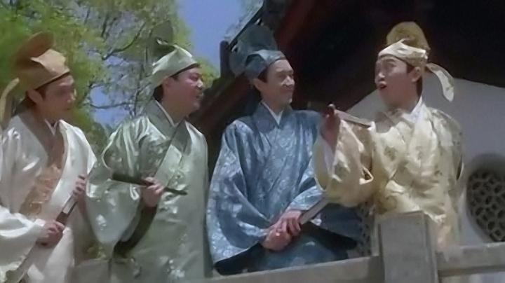 才子给厕所写了一幅对联，上联“甘解衣带终不悔”，下联拍案叫绝