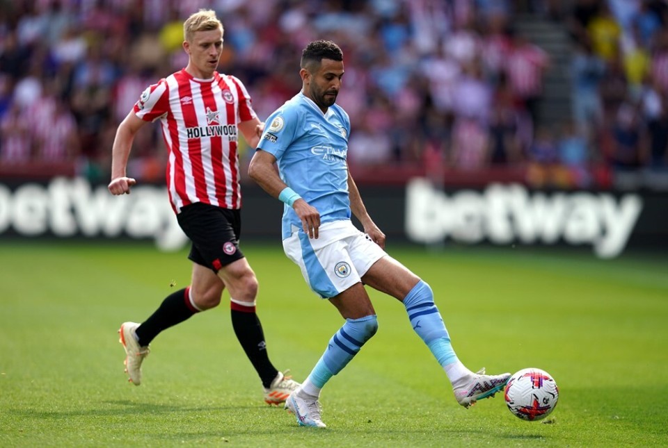 曼城三冠王之路,曼城加冕三冠王还剩两场胜仗