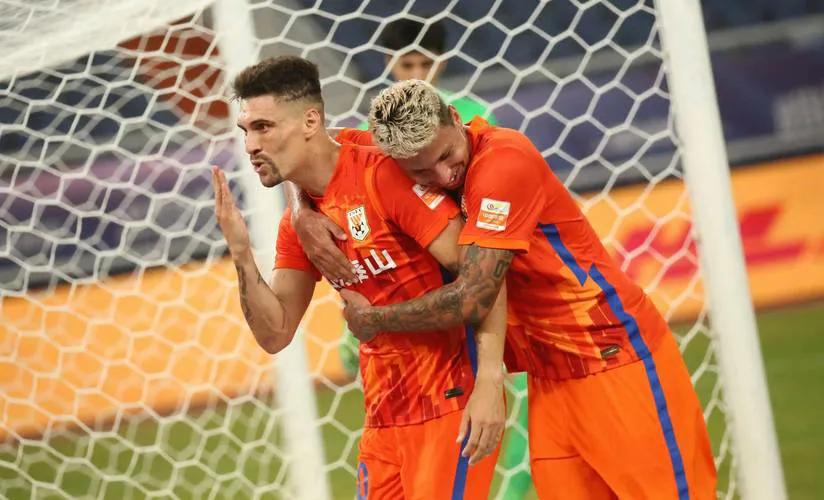 崔康熙谈山东泰山队战术细节,山东泰山5比1战胜河南队崔康熙