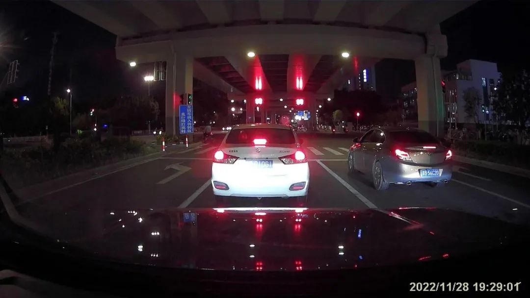 行车记录仪有没有必要买原厂的,比亚迪秦plusdmi原厂行车记录仪