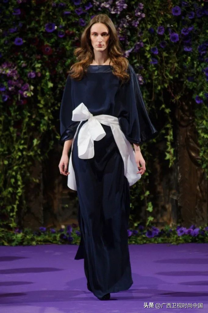 蝴蝶结的最佳搭配,大蝴蝶结怎么搭配好看图片