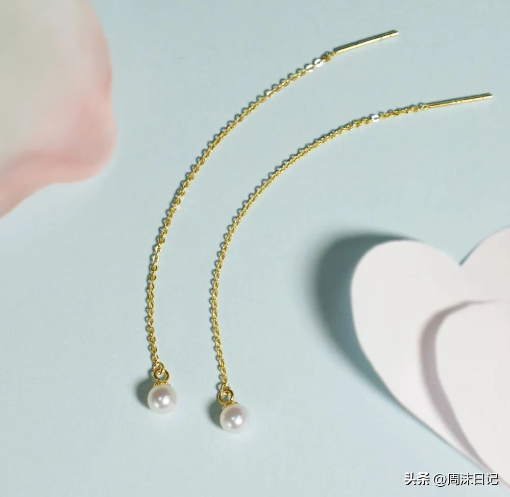 戴什么珍珠最有气质,什么气质适合戴珍珠耳钉