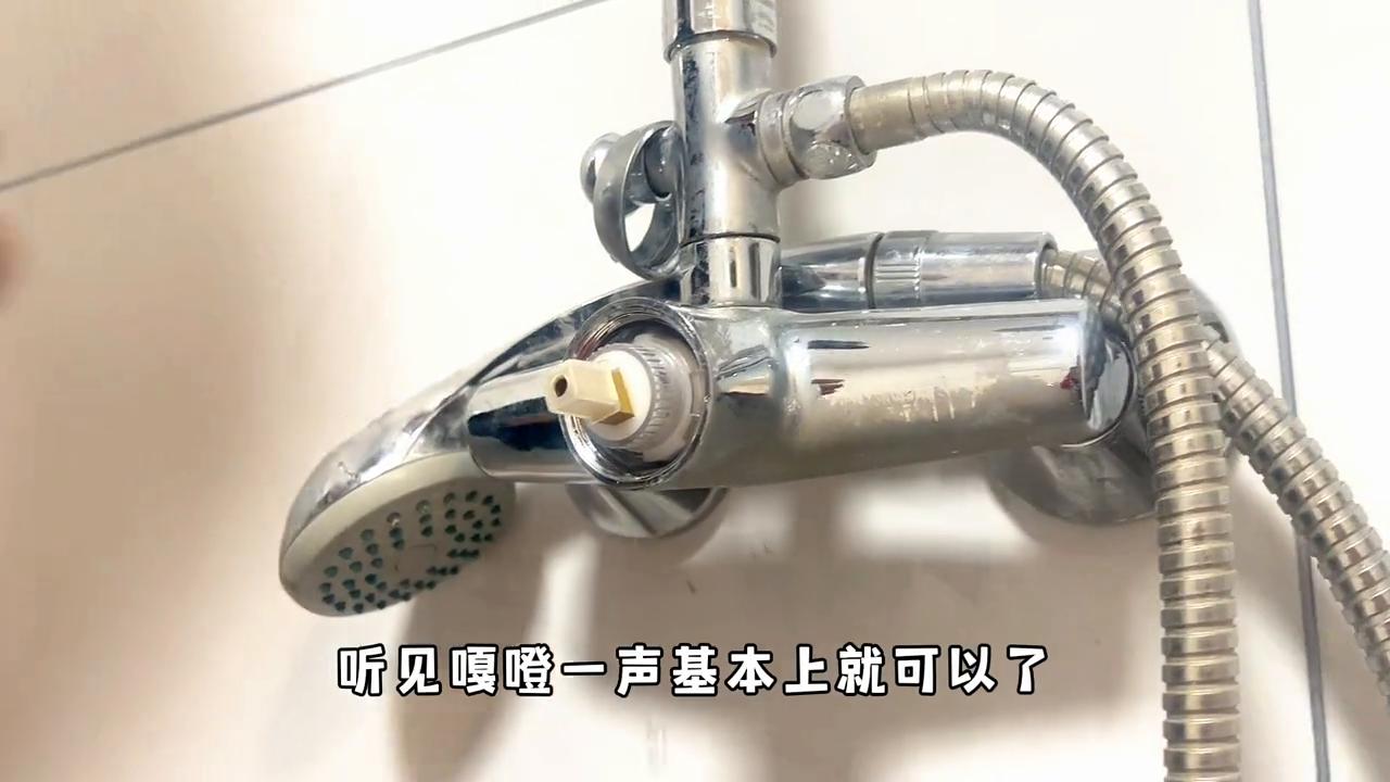 浴室花洒下部龙头漏水怎么修,洗菜盆龙头转动处漏水怎么办