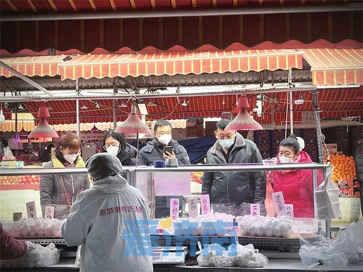 呼和浩特传统手工元宵热销,济南馆驿街元宵老店