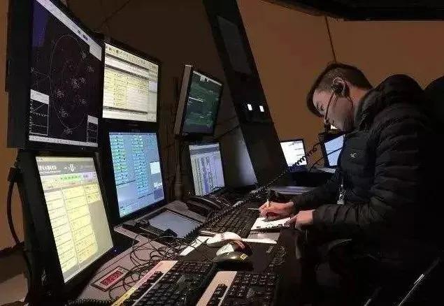 运20塞尔维亚有战斗机护航吗,运20远程投送塞尔维亚背后的意义