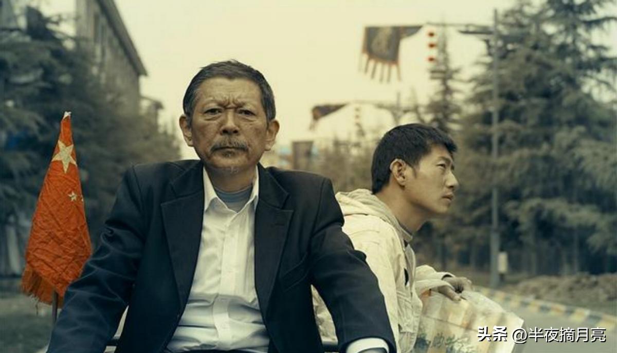 在儿子家四年，每年都过大寿，儿子礼金收不停，我却感到无地自容