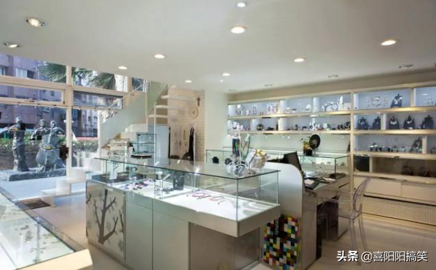 金店门口有什么,金店开门需要做什么