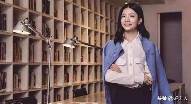 马云背后的女人：马云亲自请她“出山”，身价百亿，却至今未嫁