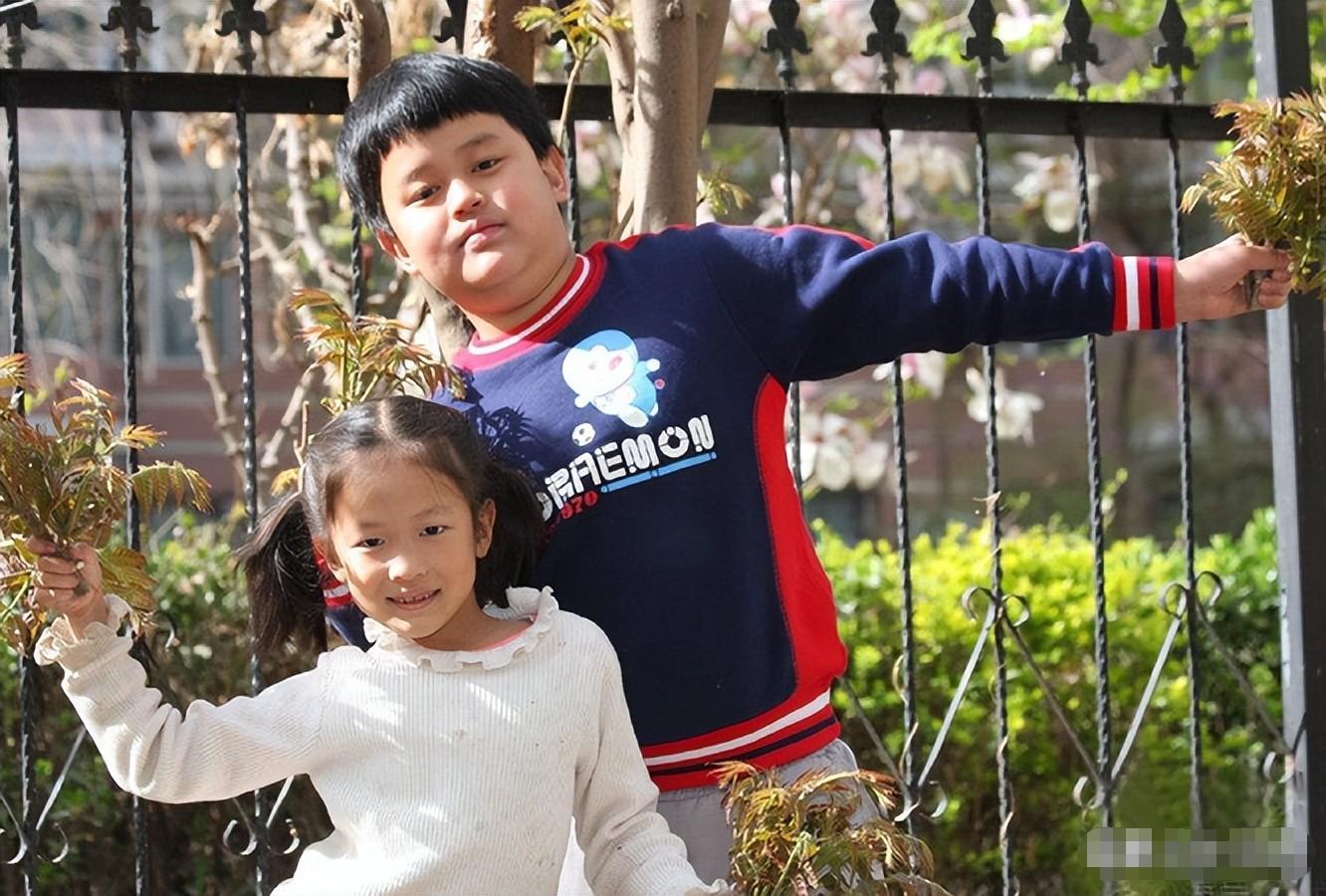 前央视主持人刘斌：三婚娶马蓉闺蜜，三次婚姻均失败，62岁养三娃