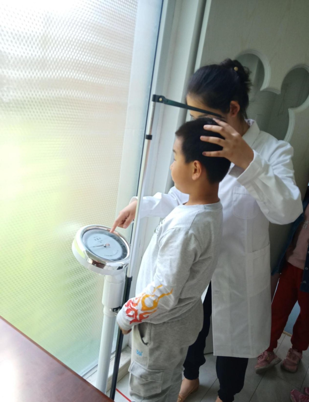 孩子从矮到高案例,儿子13岁全班最矮