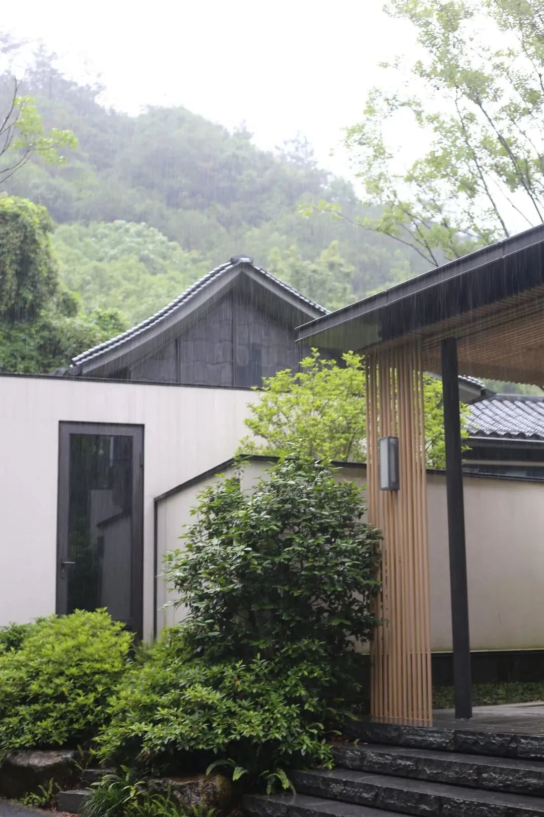 云雾缭绕人间仙境富春山居图,富春山居图旅游