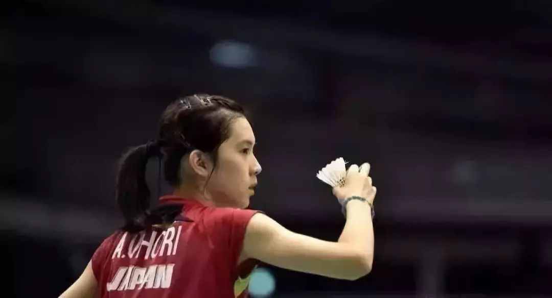 女人打羽毛球的危害,女人打羽毛球技巧