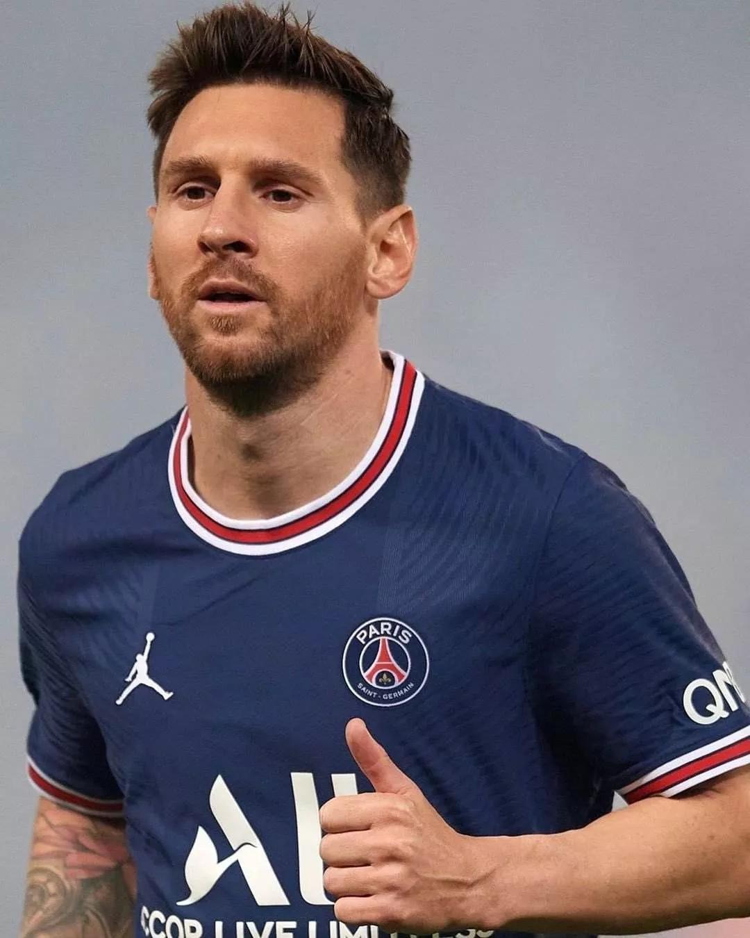 世界足坛年薪最高的十大球星,世界足坛最新年薪最高的十大球星