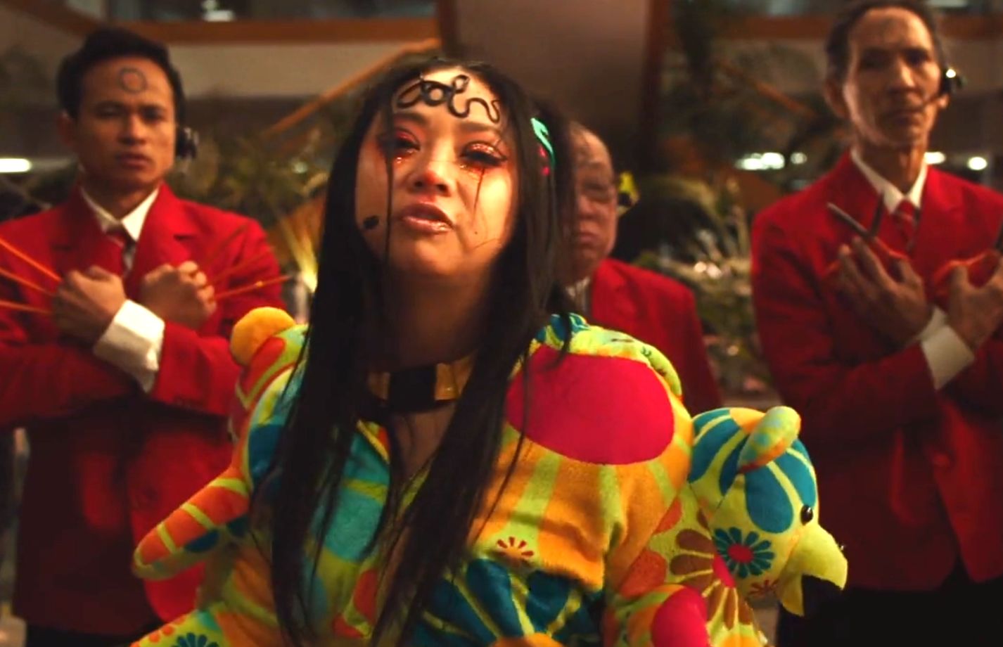 瞬息全宇宙——美国亚裔版的你好，李焕英