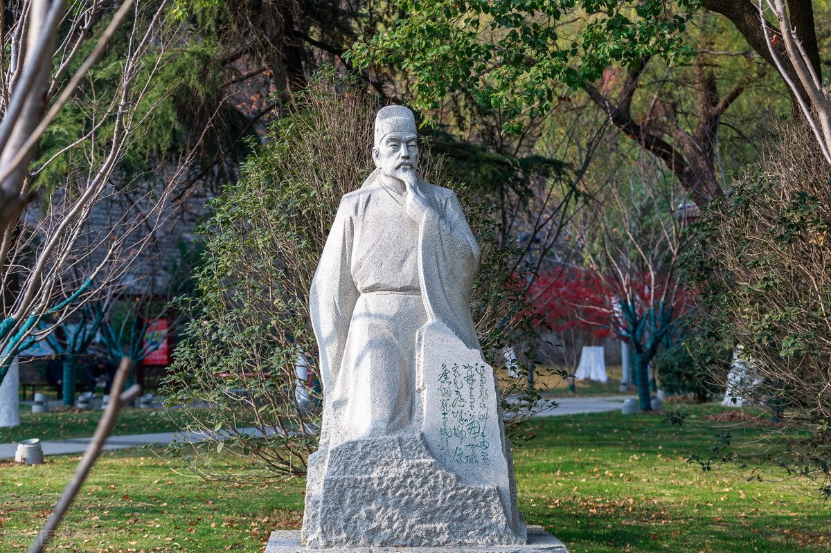 10首意境优美的小诗,10首意境绝美小诗