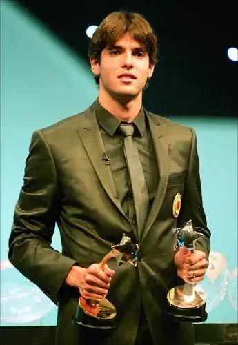 卡卡巅峰期梅罗能比吗,卡卡足坛明星