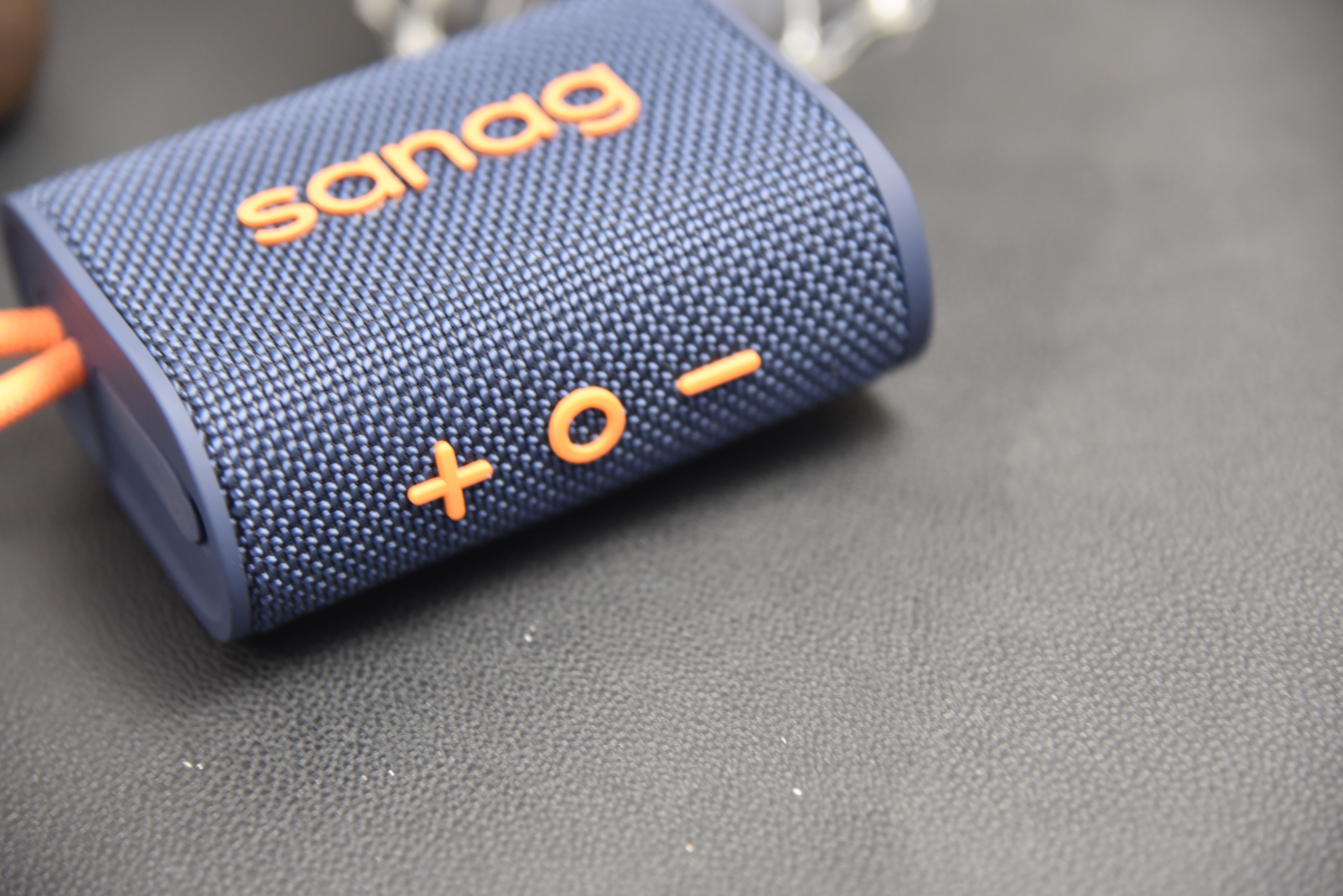 sanag塞那便携式户外蓝牙音箱,sanag蓝牙音箱对比tronsmart蓝牙音箱