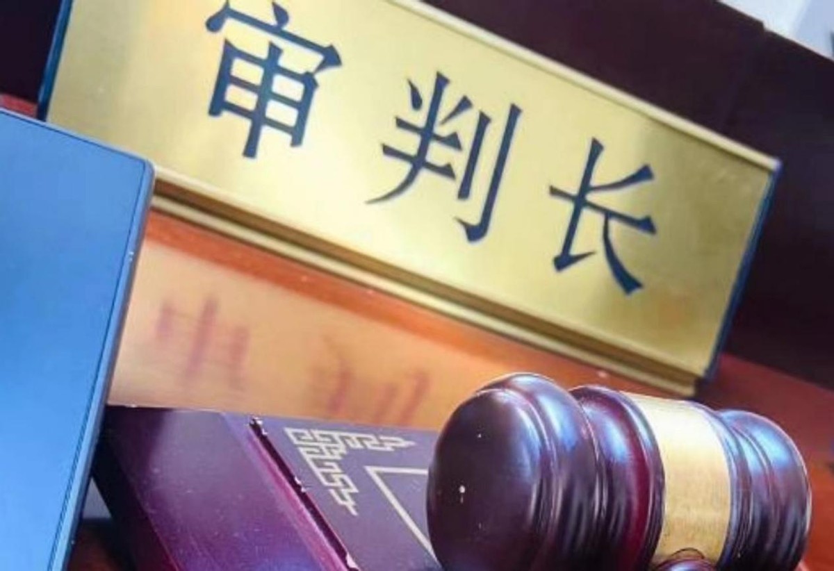 妻子离婚时才知道丈夫年薪三百万,丈夫年薪三十万离婚了怎么判