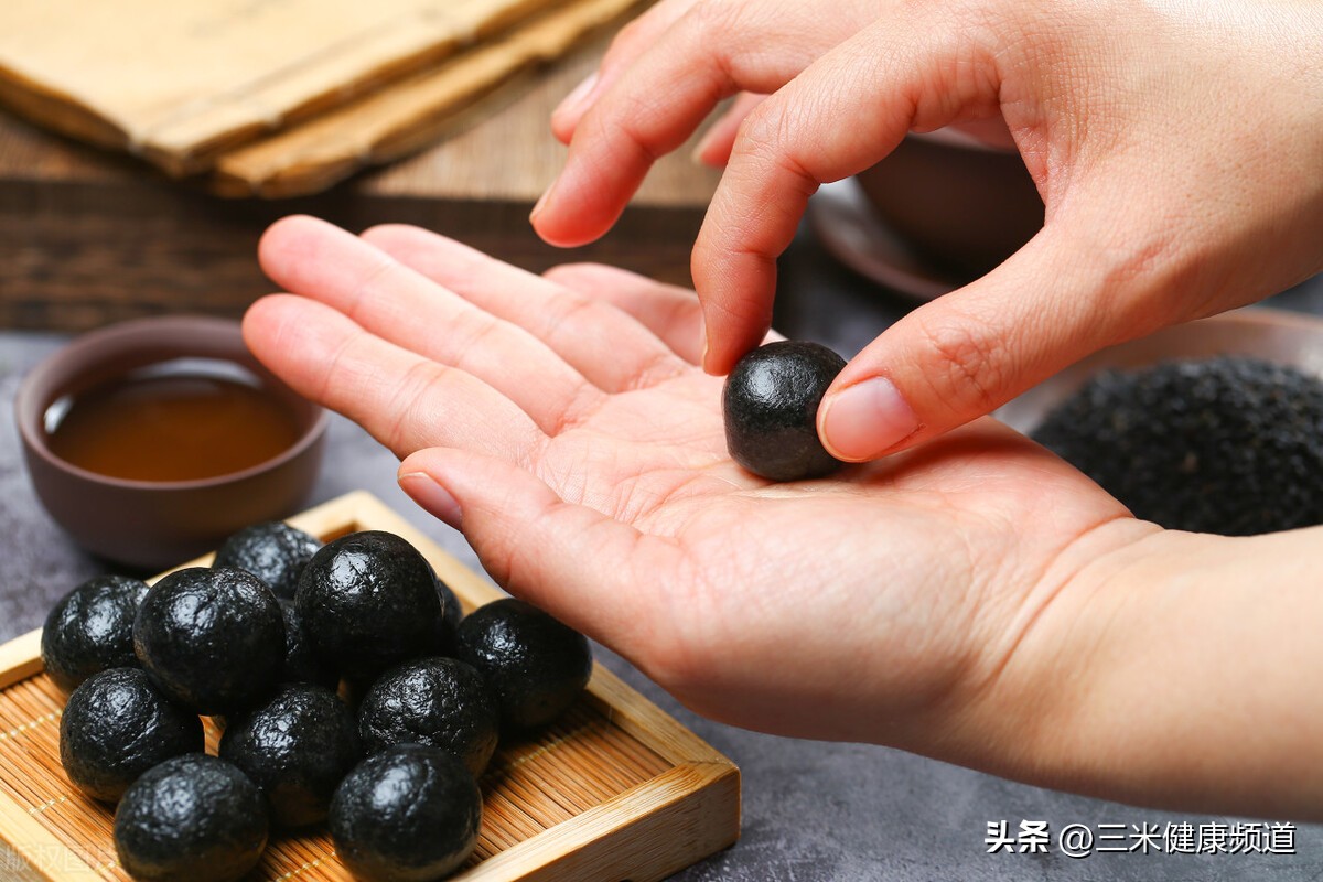 金匮肾气丸的21种临床新用途转载,金匮肾气丸补肾阴和肾阳么