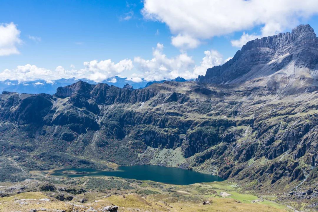 稻城亚丁解封后，又一顶级越野线路——洛亚大环线横空出世