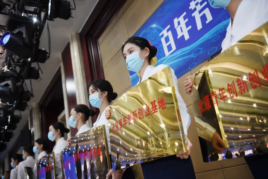 闈掑勾浜烘墠鐮村湀鍑洪亾,灞辫タ鐪佸垱闈掓槬澶ц禌