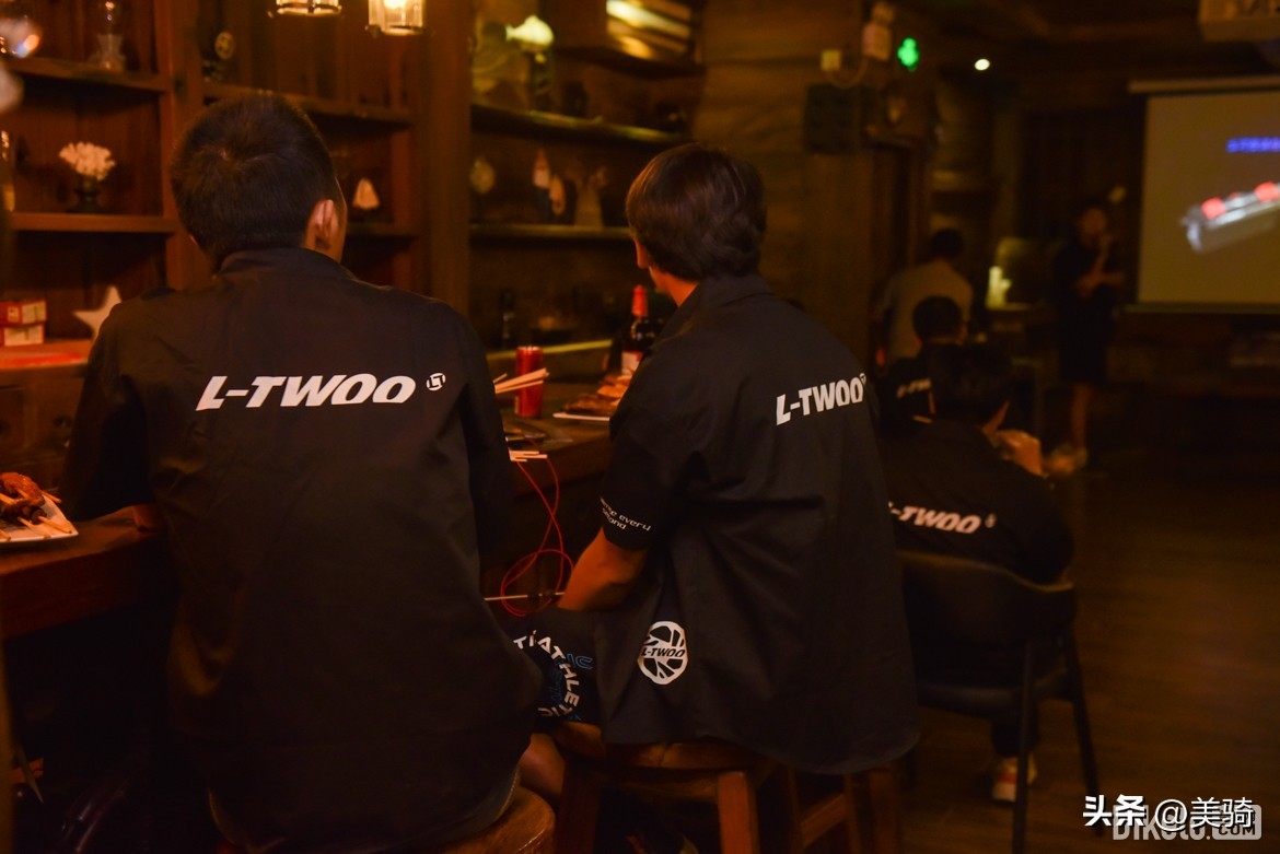 碳纤维公路车油压碟刹,公路碟刹碳纤维轮组推荐