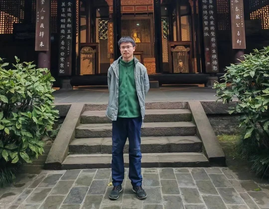 新闻采访省高考状元谈错题本,高考学霸错题本