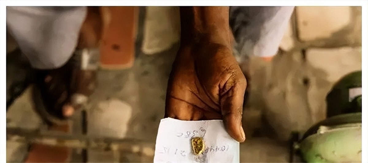 广西“上林帮”非洲淘金：火拼、疾病是常事，有人资产暴涨一个亿