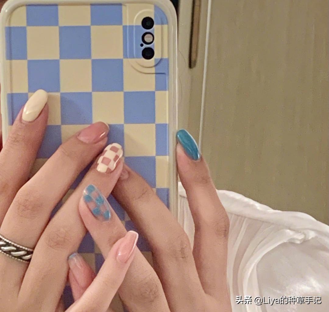 超显白超好看的美甲图片,虎年美甲2022新年美甲显白长款