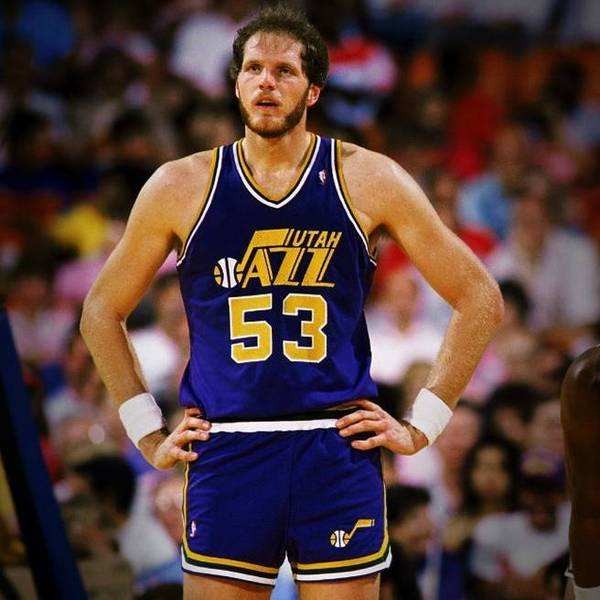 10分4篮板抢断,10-11篮板王