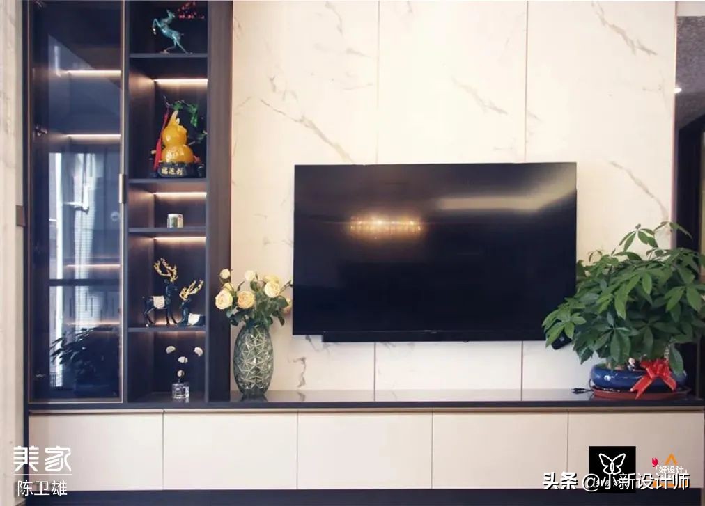 不顾全家反对，强行打2个玄关柜，还封了阳台，家人看完真香了