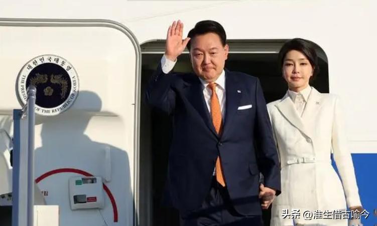 印度峰会上争奇斗艳：韩国第一夫人好嫩，日本第一夫人清新脱俗