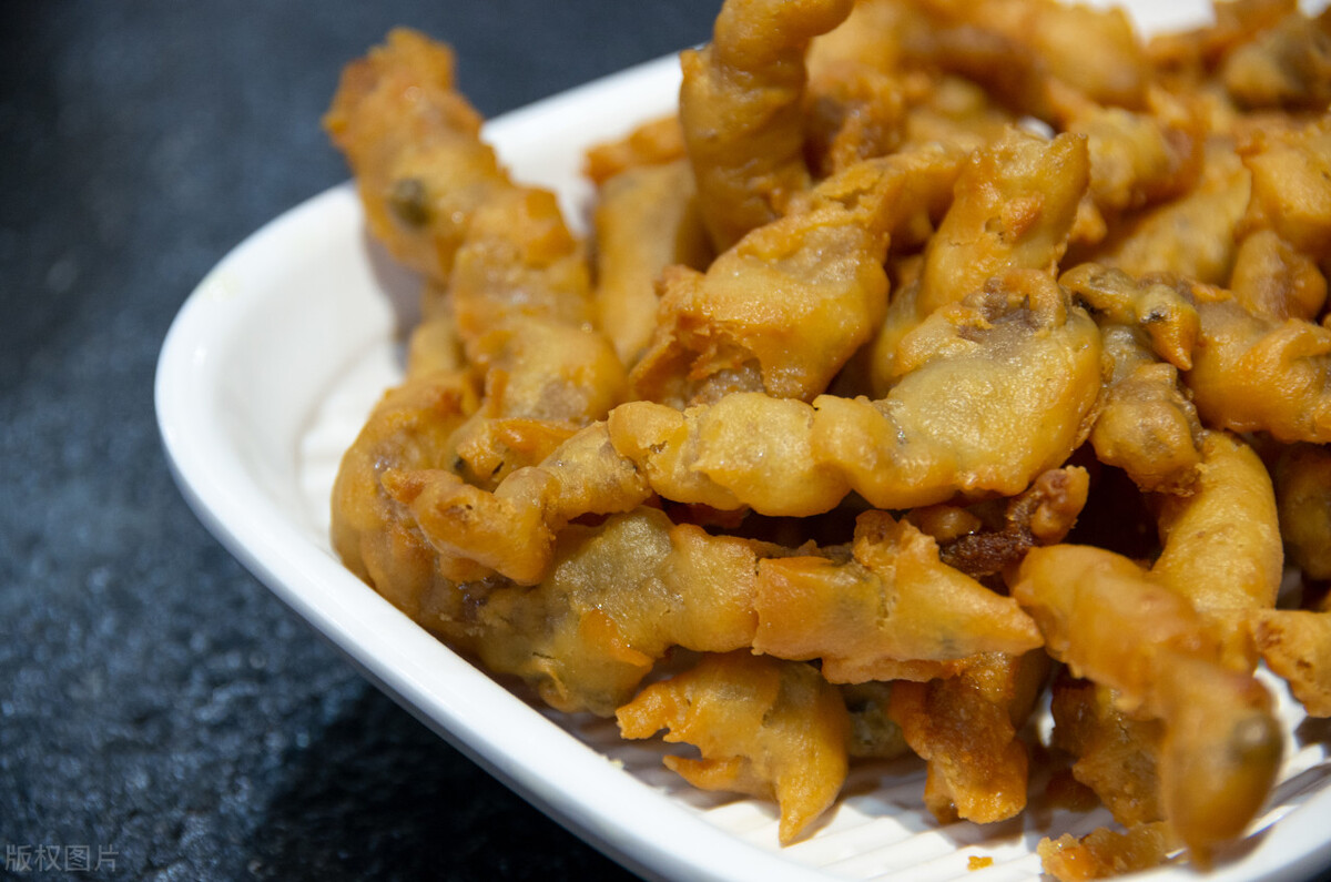调糊油炸如何酥脆不腻,如何保持油锅炸的食品酥