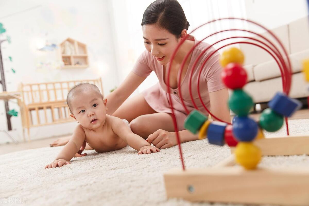 产后乳房有血丝怎么办,产后第二天乳房出血是怎么回事