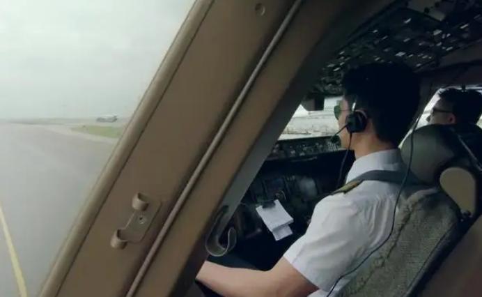 对东航mu5735飞机失事的看法,东航mu5735客机失事都找到了什么