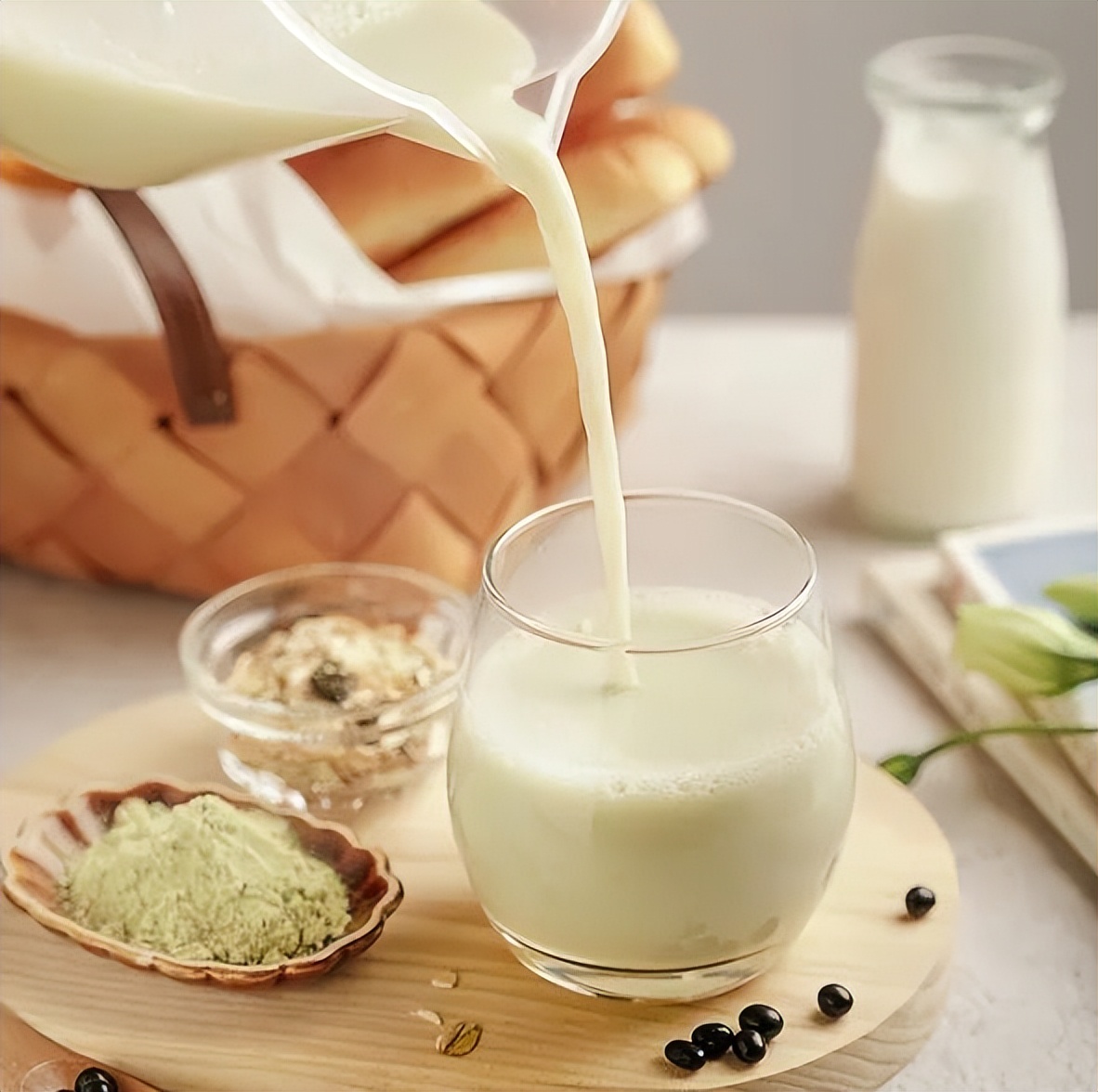 8种食物让女人面色红润,改善气色适合中年人吃的食物