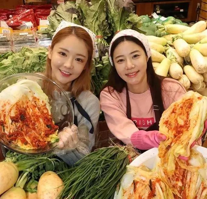 韩国一棵白菜卖近25元,一棵白菜卖77.9元是真的吗