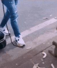 现在女大学生太开放,这么隐私的东西露在外面,男人看了都脸红了