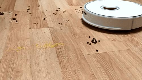 扫地机器人的真实使用感受,扫地机器人是神器还是鸡肋