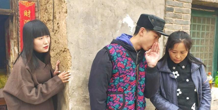 退休金被亲家盯上了？改口之后的真相让我感到心酸