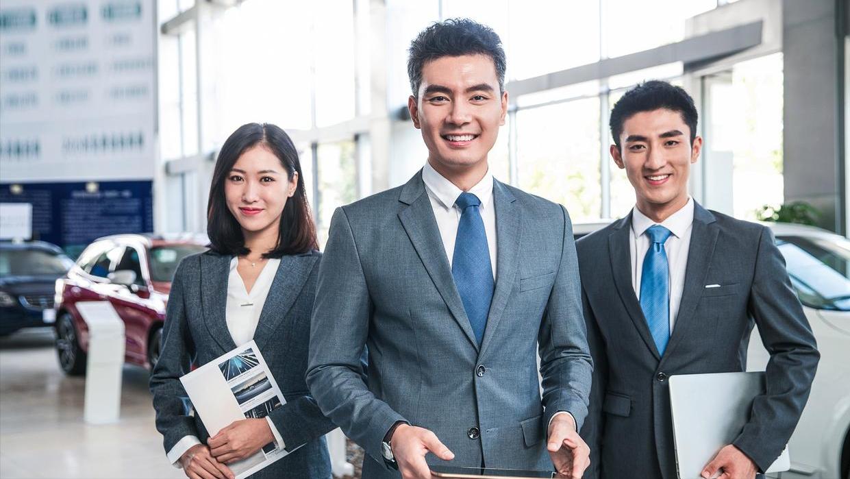 服装行业区域经理岗位职责,区域经理的岗位职责是什么