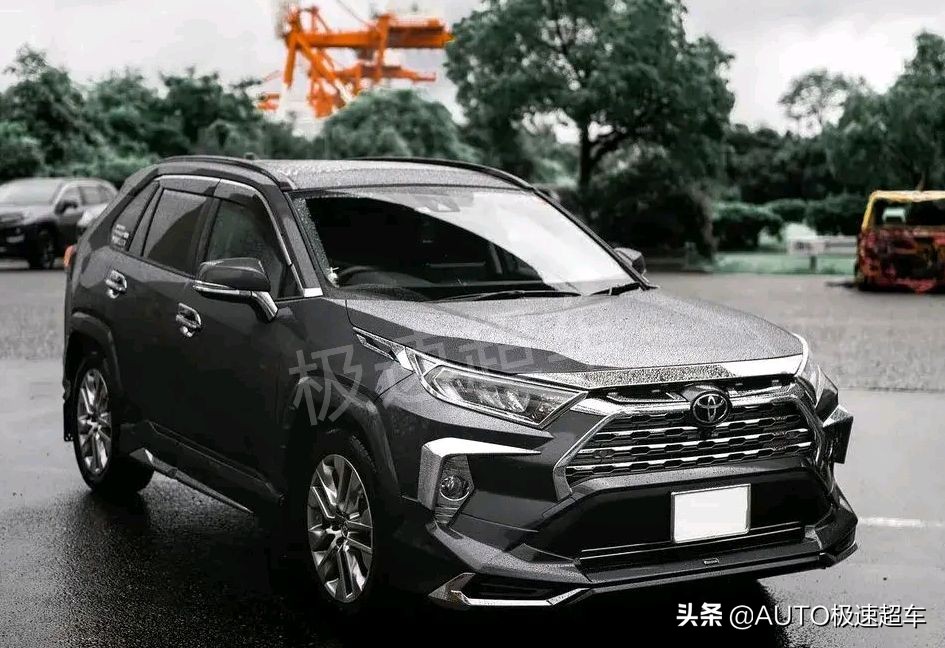 丰田rav4荣放2023款低配落地价,2023rav4荣放四驱探险版油耗是多少