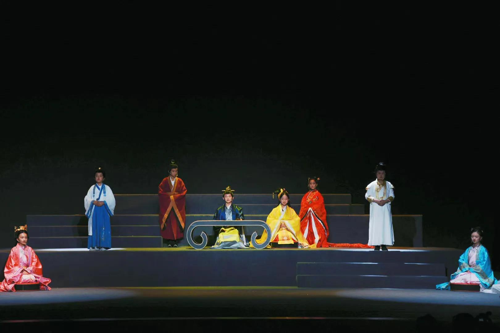 西山芳草地国际学院,西山区芳草地国际学校简介