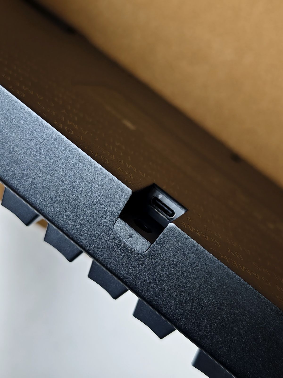 双厨狂喜！75%配列雷蛇用户的黑寡妇蜘蛛V475%热插拔款首发实测