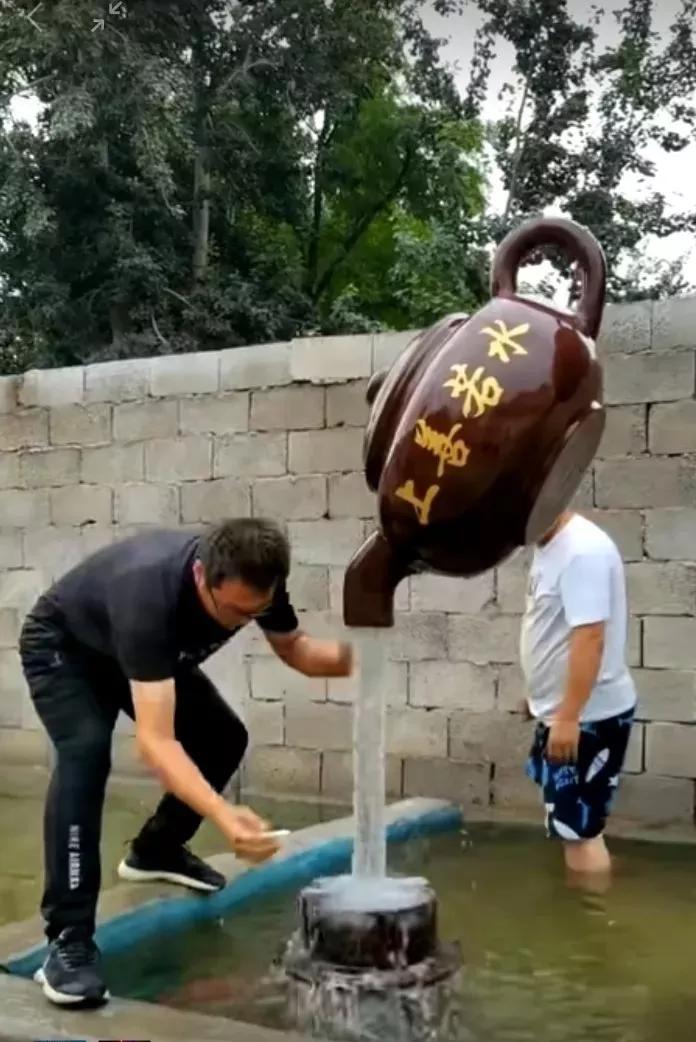 悬空广告茶壶一一张家界桑植是否要搞一个