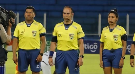 奇葩比赛超长补时42分钟：是把握比赛能力差还是另有隐情？