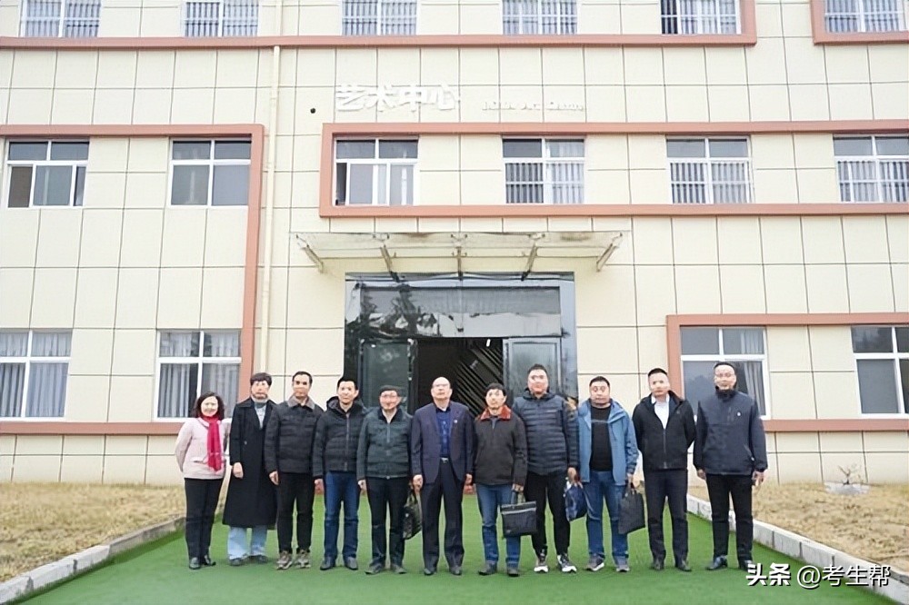 西安博雅艺术职业高中宣传,西安博雅艺术职业高中管理严格吗